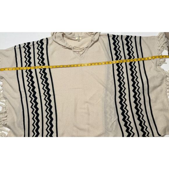 Kori America Cream S/M Sweater Poncho Fringe Hooded Autumn Essential Cozy Soft - Picture 8 of 9